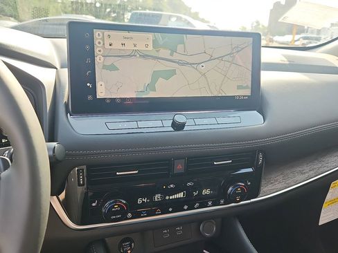 New 2026 Nissan Rogue Platinum w/ Platinum Premium Package image 8