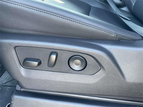 Used 2025 Chevrolet Silverado 2500 LTZ image 15