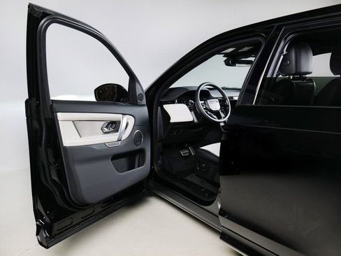 New 2026 Land Rover Discovery Sport Landmark AWD/4WD image 24