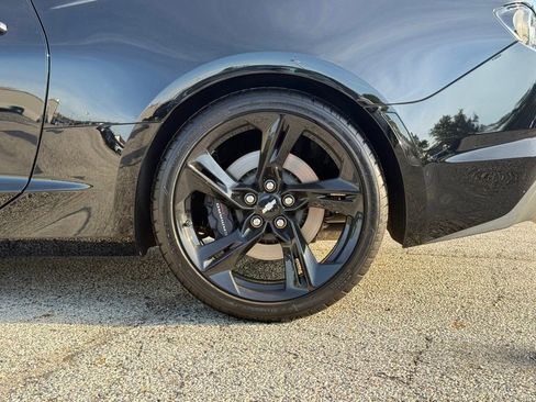 Used 2019 Chevrolet Camaro SS RWD image 11