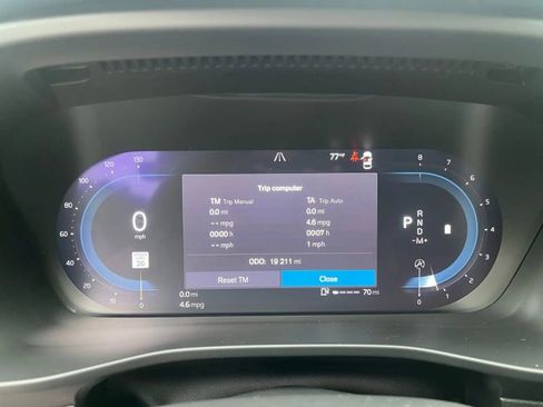 Used 2023 Volvo XC40 B5 Plus w/ Driver Assist Package image 21