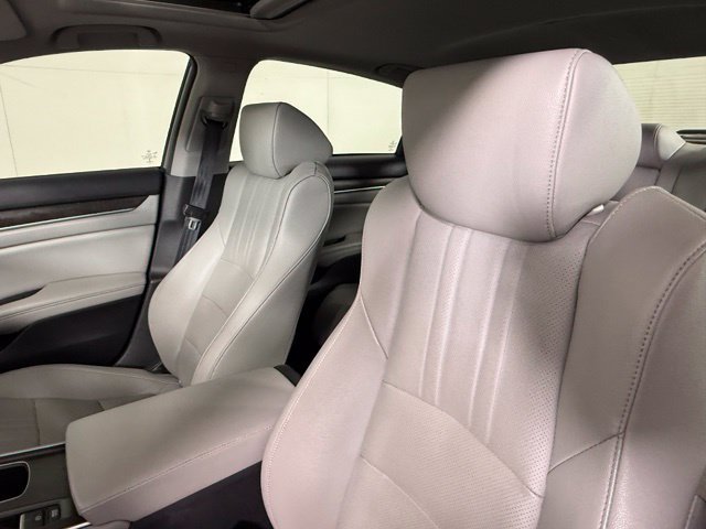 Used 2020 Honda Accord Touring image 15