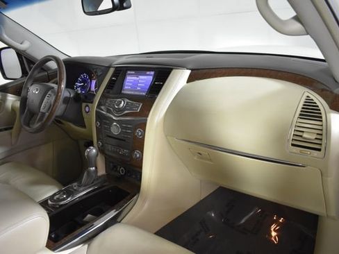 Used 2017 INFINITI QX80 2WD w/ Driver Assistance Package image 43