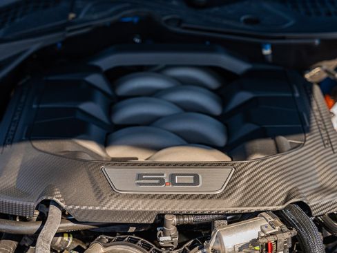 Used 2024 Ford Mustang GT Premium image 30