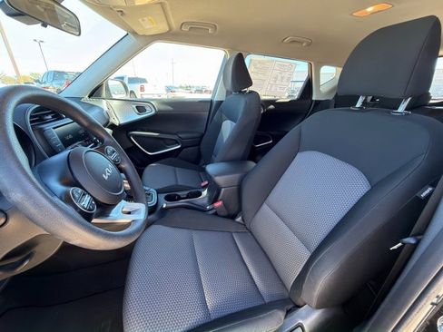Used 2024 Kia Soul LX w/ Option Group 015 image 14