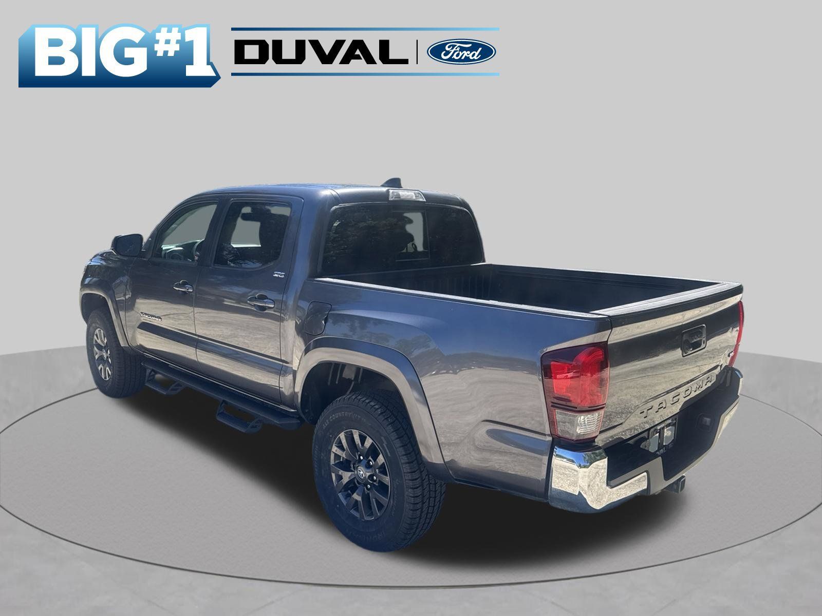 Used 2021 Toyota Tacoma SR5 RWD image 4