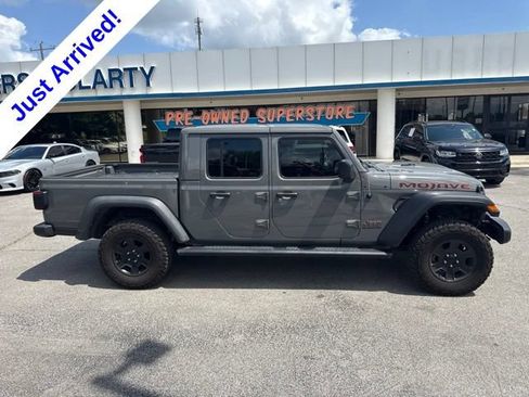 Used 2021 Jeep Gladiator Mojave AWD/4WD image 2