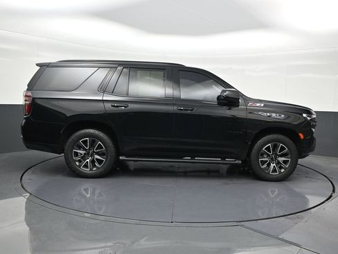 Used 2024 Chevrolet Tahoe Z71 w/ Luxury Package AWD/4WD image 7