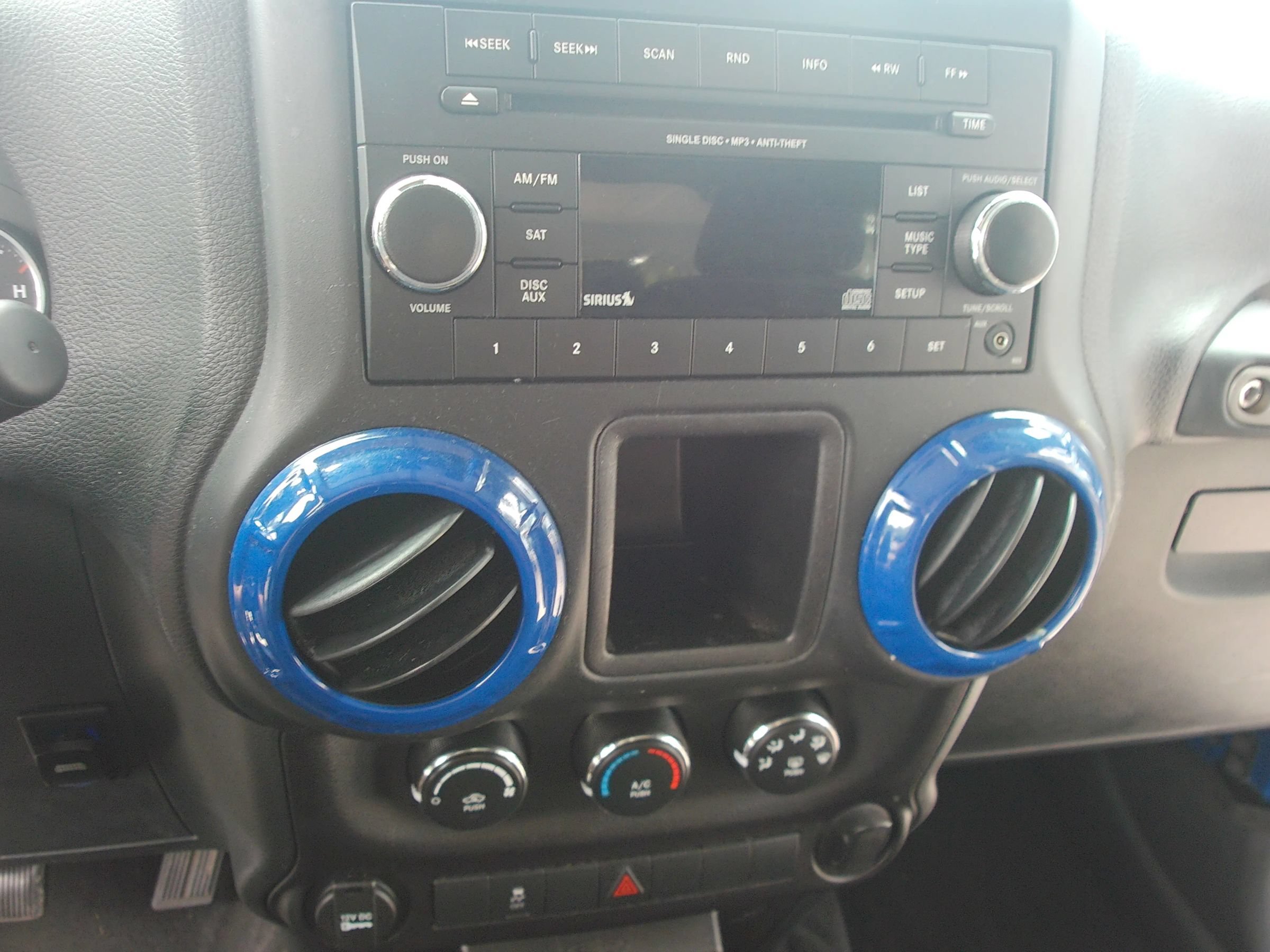 Used 2016 Jeep Wrangler Sport AWD/4WD image 17