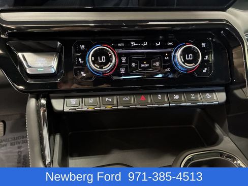 Used 2024 GMC Sierra 2500 AT4X AWD/4WD image 31
