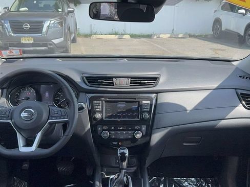 Used 2020 Nissan Rogue SV AWD/4WD image 33