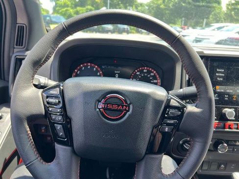 Certified 2025 Nissan Frontier PRO-4X AWD/4WD image 29