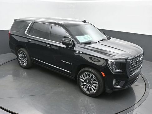 Used 2024 GMC Yukon Denali Ultimate AWD/4WD image 44