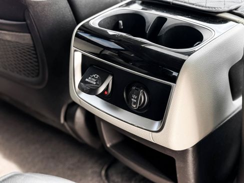 Used 2024 Kia Carnival SX Prestige FWD image 20