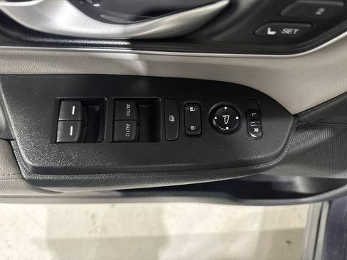 Used 2017 Honda CR-V EX-L image 18