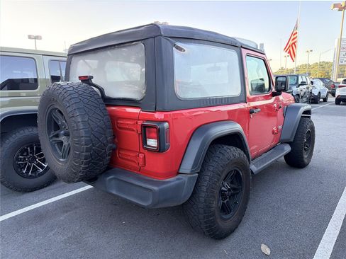 Used 2019 Jeep Wrangler Sport AWD/4WD image 4
