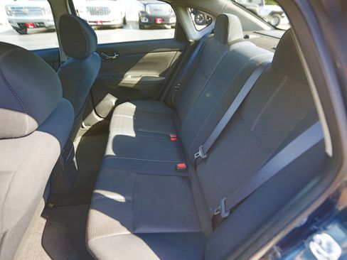 Used 2017 Nissan Sentra SR image 9