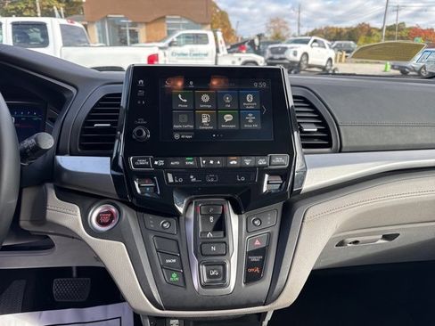 Used 2018 Honda Odyssey EX-L image 12