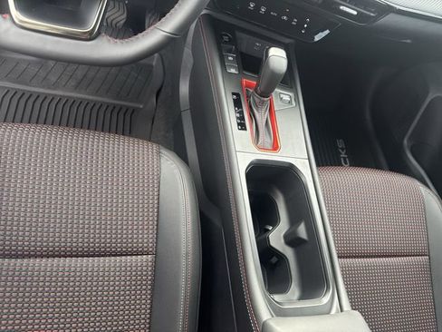 New 2026 Nissan Kicks SR image 22