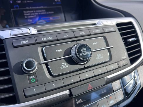 Used 2017 Honda Accord LX image 42