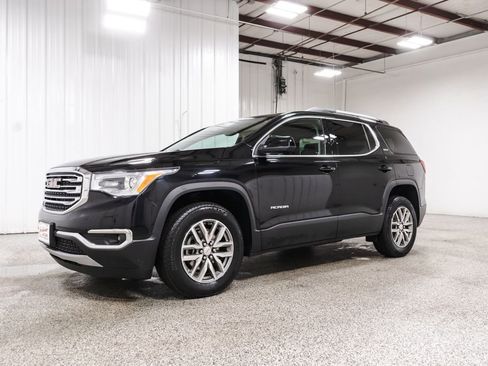 Used 2017 GMC Acadia SLE w/ Driver Alert Package I image 3