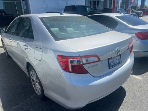 Used 2012 Toyota Camry XLE FWD image 4