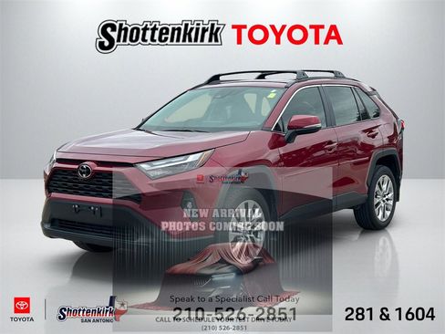 Used 2024 Toyota RAV4 XLE Premium image 1