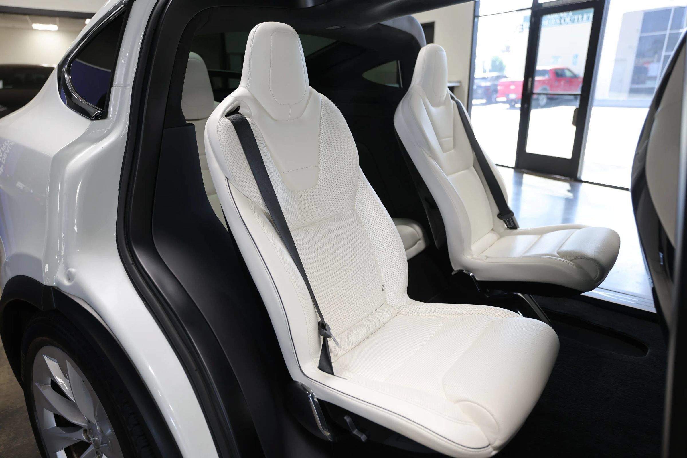 Used 2016 Tesla Model X Performance AWD/4WD image 37