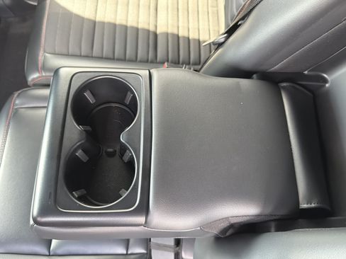 Used 2025 Ford Explorer ST-Line RWD image 10