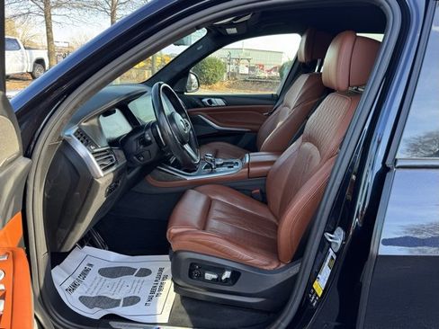 Used 2019 BMW X7 xDrive50i w/ M Sport Package image 16