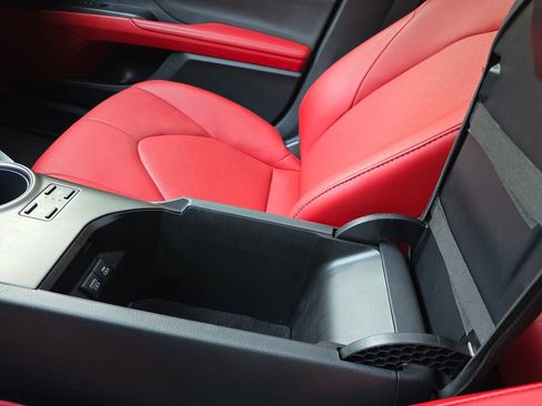 Used 2024 Toyota Camry XSE image 35