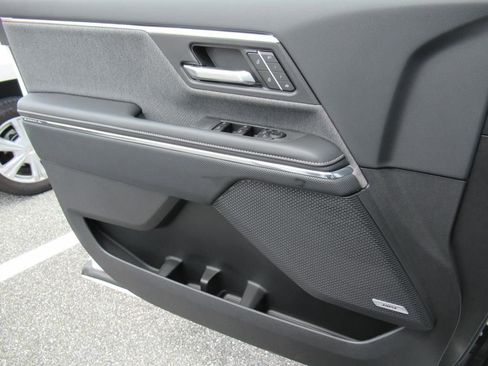 New 2026 GMC Sierra EV Elevation w/ Premium Package image 25