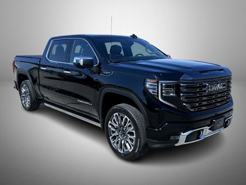 Used 2024 GMC Sierra 1500 Denali Ultimate AWD/4WD image 3