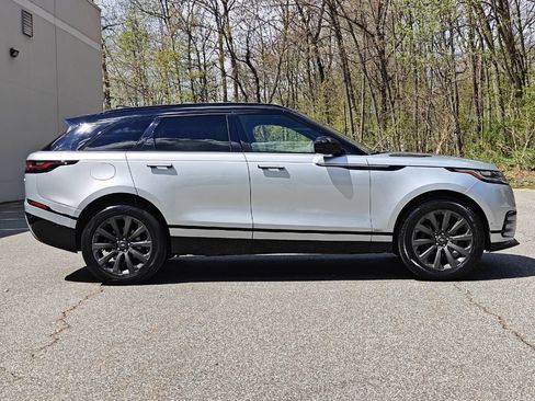 Used 2018 Land Rover Range Rover Velar R-Dynamic SE AWD/4WD image 3