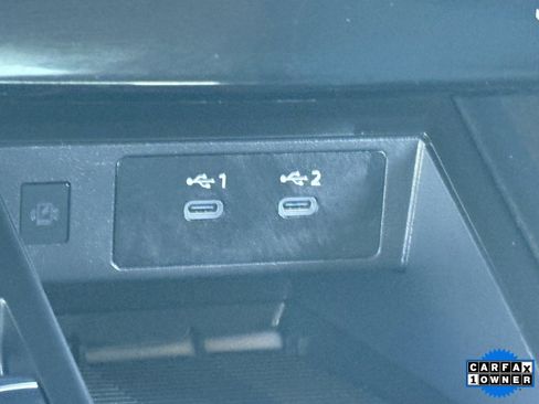 Certified 2025 Nissan Kicks SR image 30