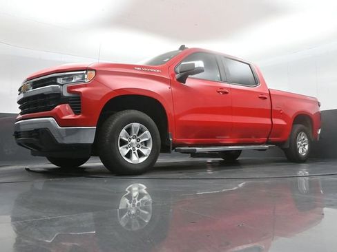 Used 2023 Chevrolet Silverado 1500 LT w/ Protection Package AWD/4WD image 38