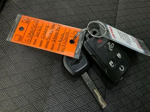 Used 2022 Chevrolet Silverado 2500 Custom w/ Custom Value Package image 39