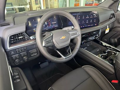 New 2026 Chevrolet Suburban Premier w/ Sun And Tow Package