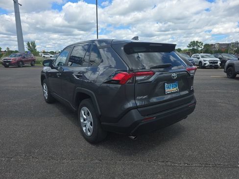 Used 2023 Toyota RAV4 LE AWD/4WD image 9