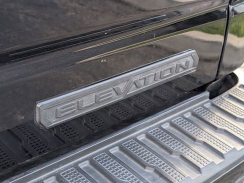 Used 2021 GMC Sierra 1500 Elevation image 14