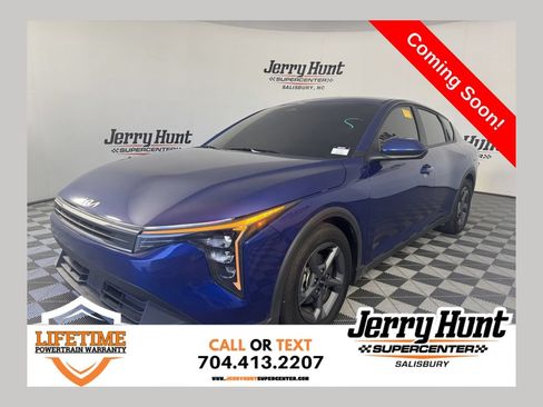 Used 2025 Kia K4 FWD image 1