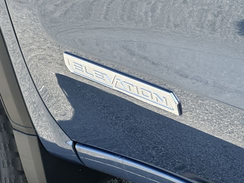 New 2026 GMC Sierra 1500 Elevation image 35