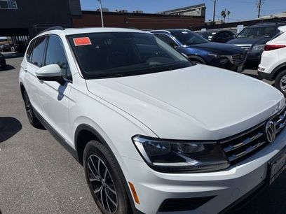 Used 2021 Volkswagen Tiguan SE w/ Panoramic Sunroof Package