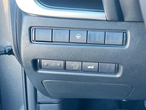 New 2026 Nissan Rogue SV image 10