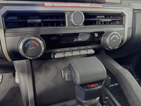 Used 2026 Toyota Tacoma TRD Sport AWD/4WD image 20