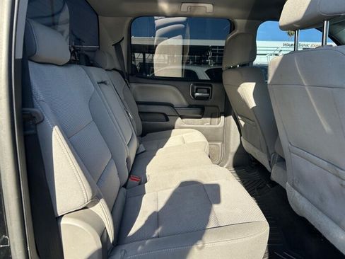 Used 2018 Chevrolet Silverado 1500 Custom w/ Custom Convenience Package RWD image 16