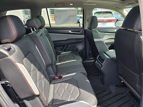New 2026 Volkswagen Atlas Peak Edition AWD/4WD image 38