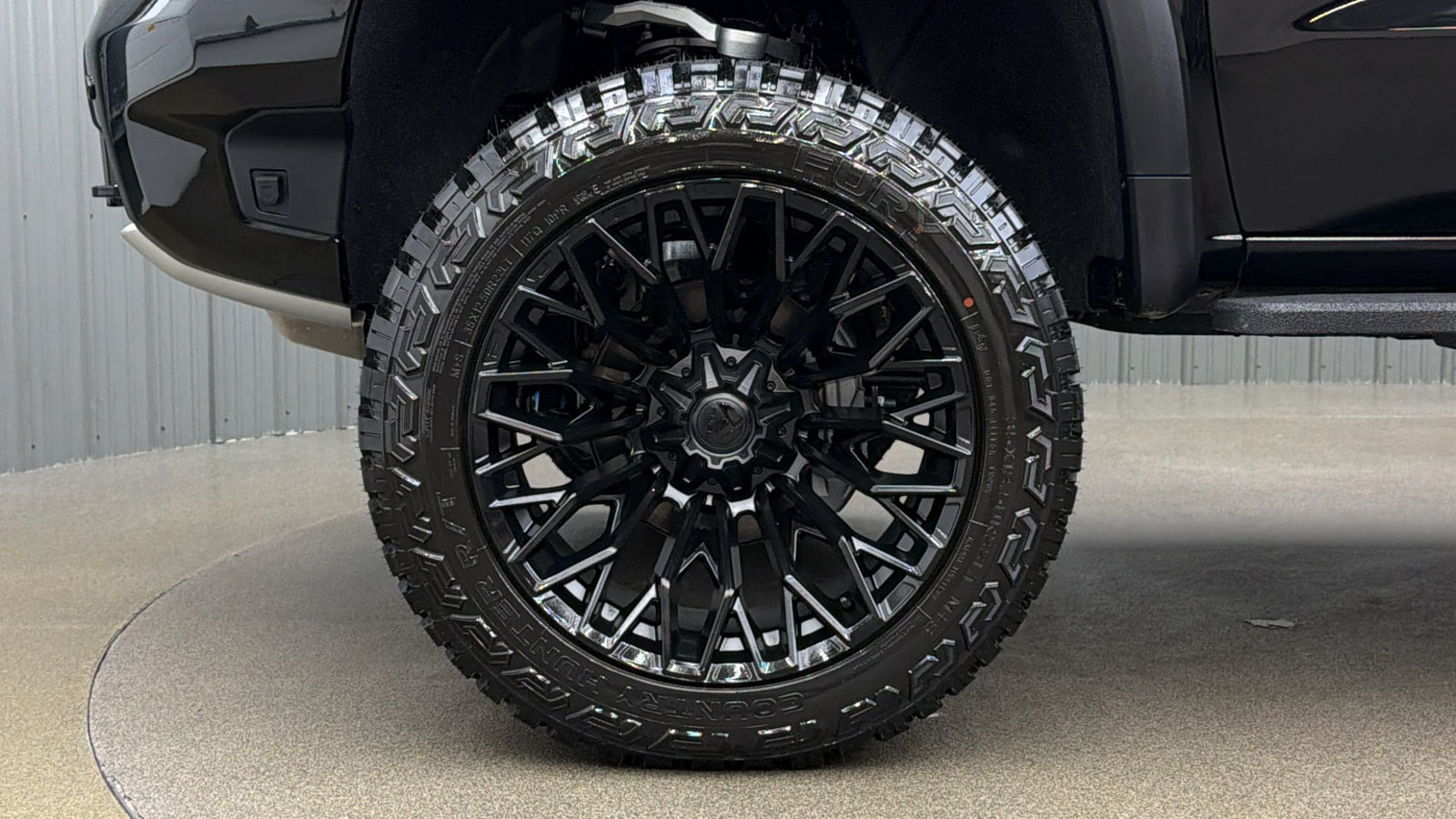 Used 2026 Chevrolet Silverado 1500 ZR2 w/ Dark Appearance Package AWD/4WD image 10