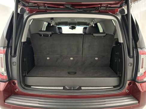 Used 2017 GMC Yukon SLT image 24