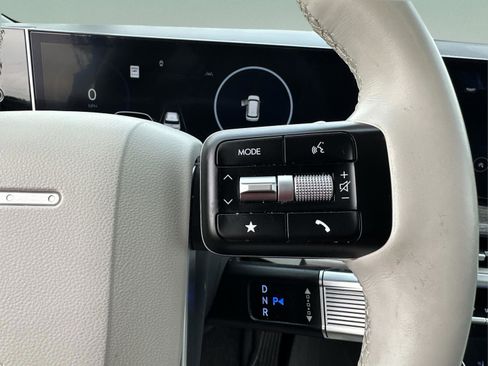 Used 2024 Hyundai Santa Fe Limited image 14